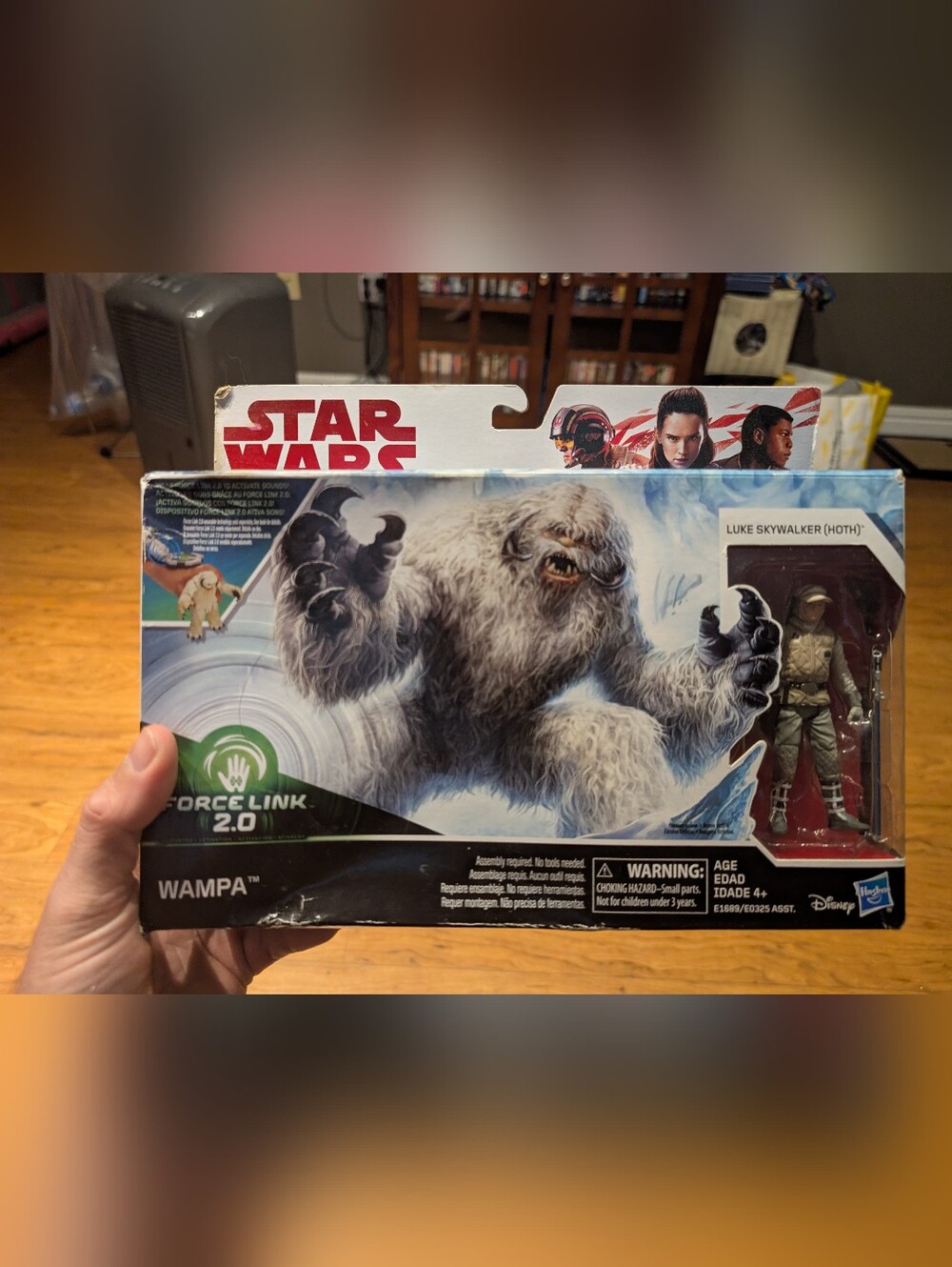 Star Wars Wampa Action Figure with Luke Skywalker (white, gray, red, black)